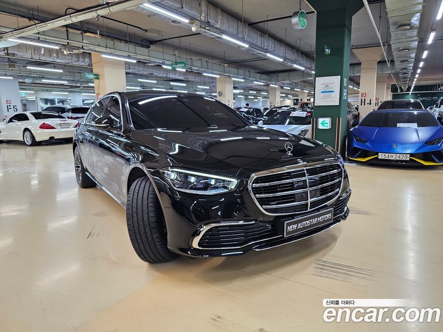 Mercedes-Benz S-Class S350 d 4MATIC, 2025