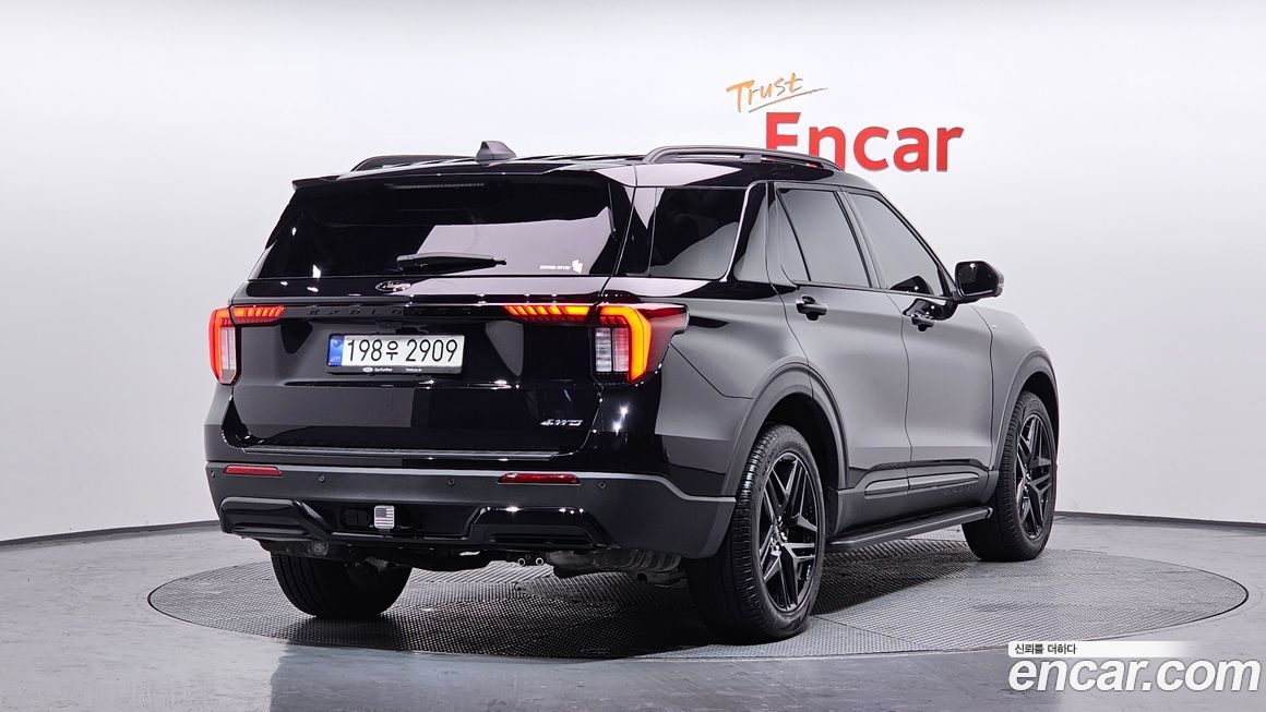 Ford Explorer 2.3 ST-Line 4WD, 2025