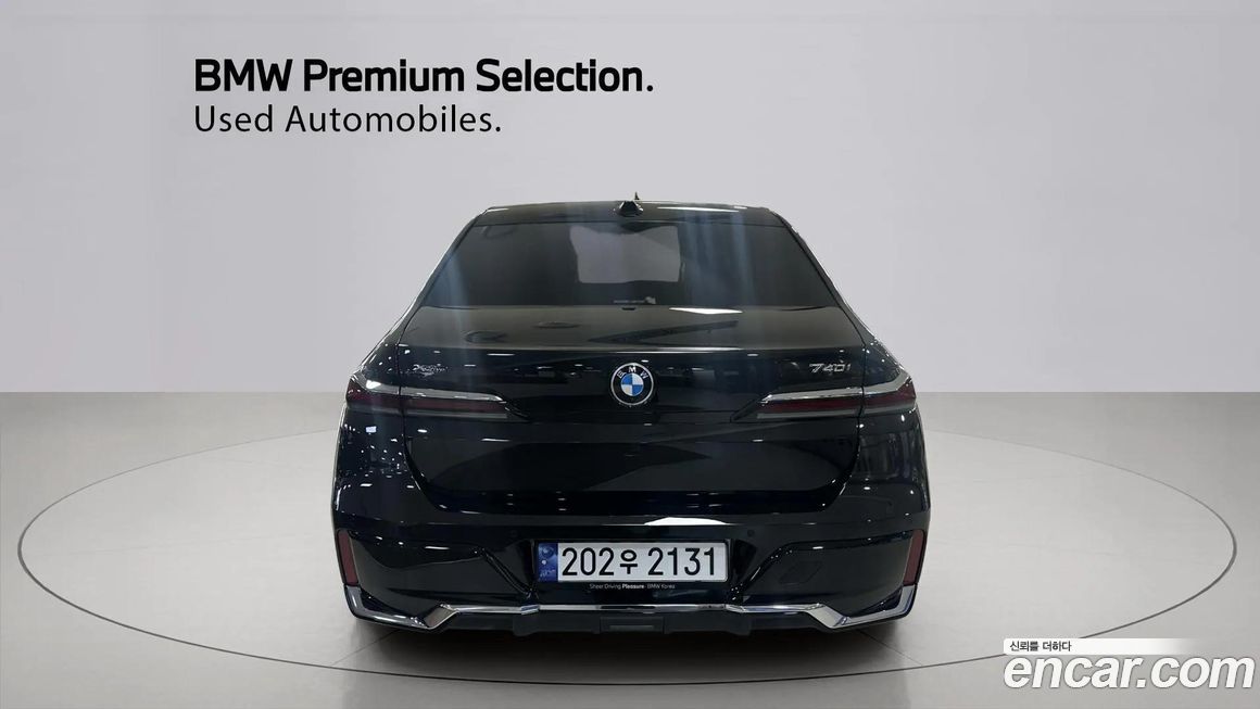 BMW 7-Series 740i xDrive M Sport, 2025