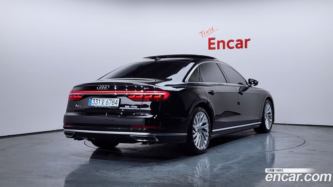 Audi A8 55 TFSI Quattro LWB, 2021