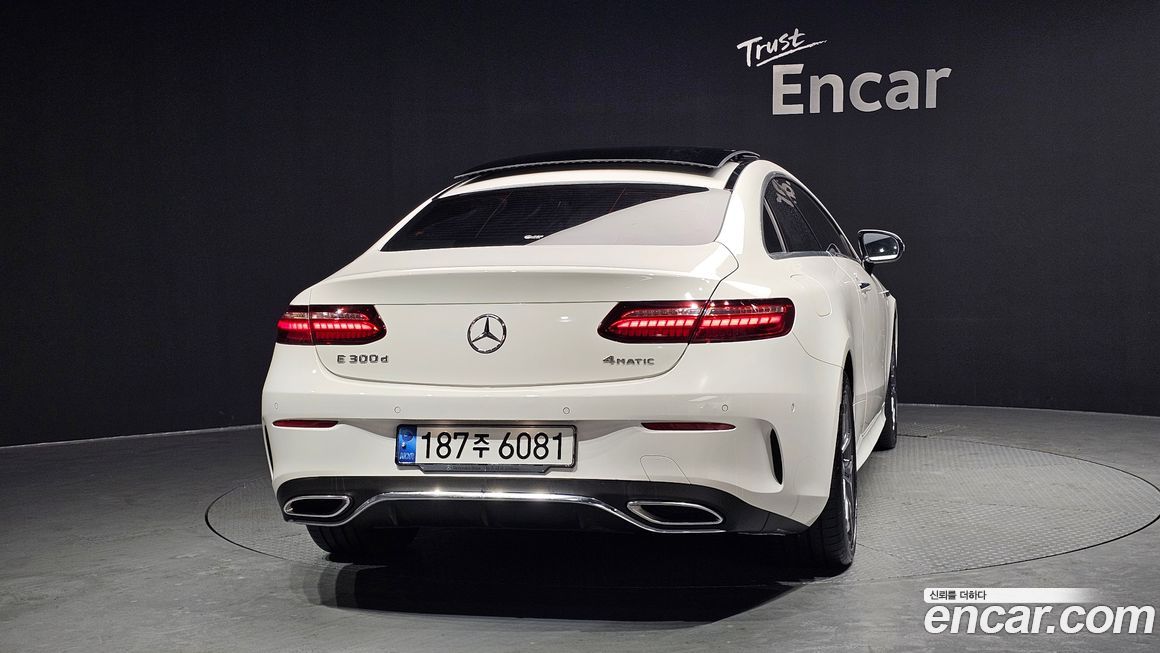 Mercedes-Benz E-Class E300d 4MATIC Coupe, 2022