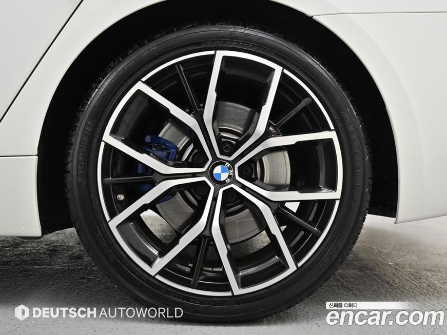 BMW 5-Series 530i M Sport Package, 2022
