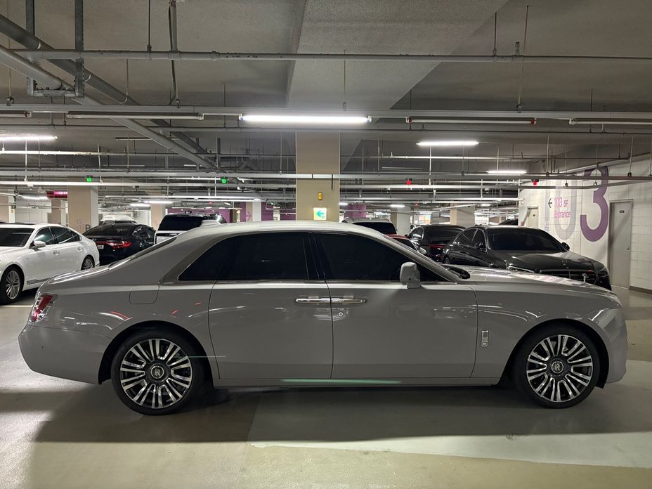 Rolls-Royce Ghost 6.7 V12, 2022