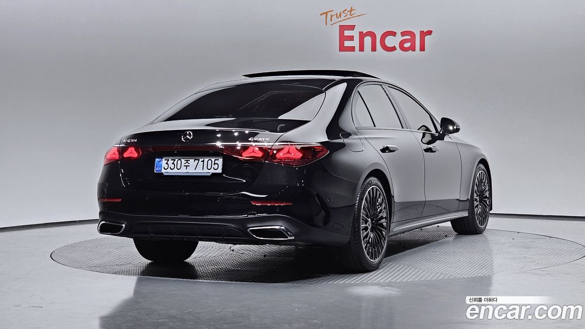 Mercedes-Benz E-Class E450 4MATIC AMG Line, 2026