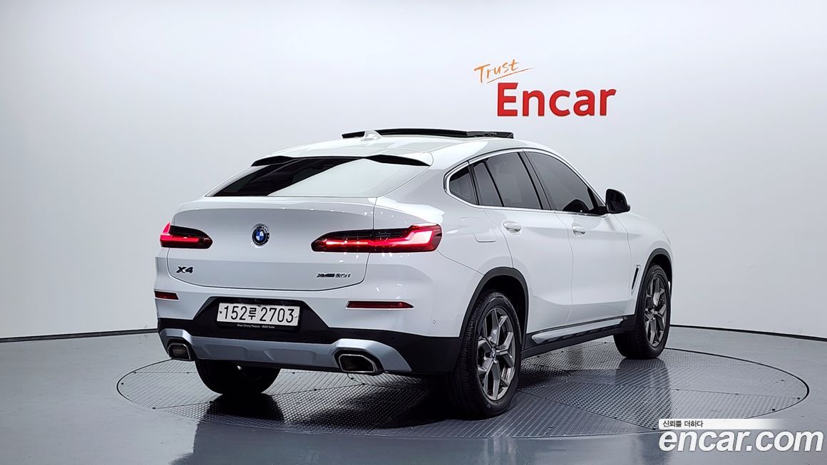 BMW X4 xDrive20i xLine, 2022