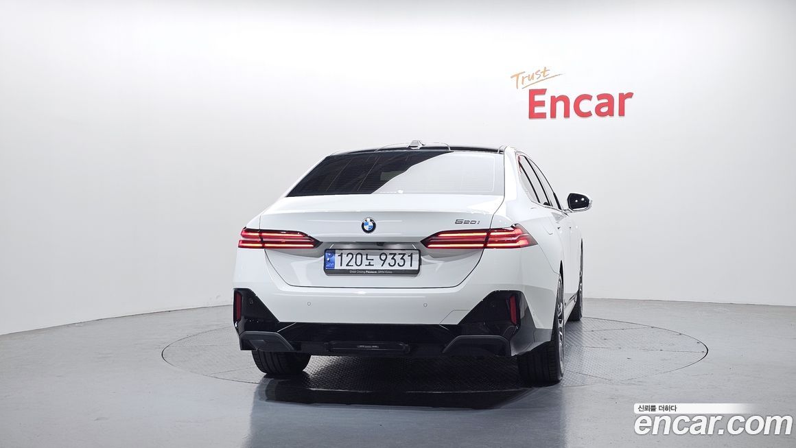 BMW 5-Series 520i M Sport, 2024