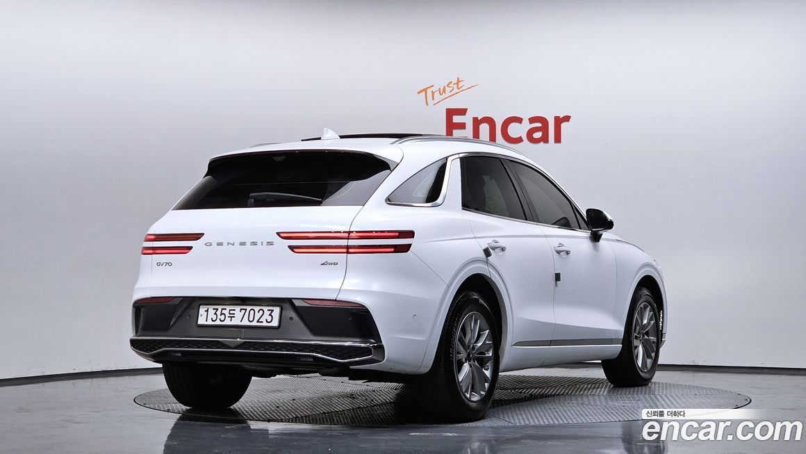 Genesis GV70 2.5T Gasoline AWD, 2025