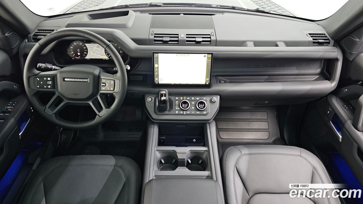 Land Rover Defender 110 P300 X-Dynamic SE, 2025