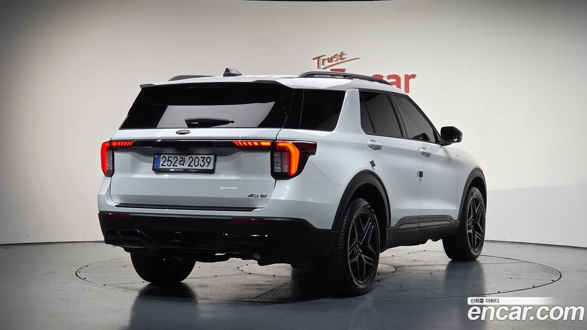 Ford Explorer 2.3 ST-Line 4WD, 2025