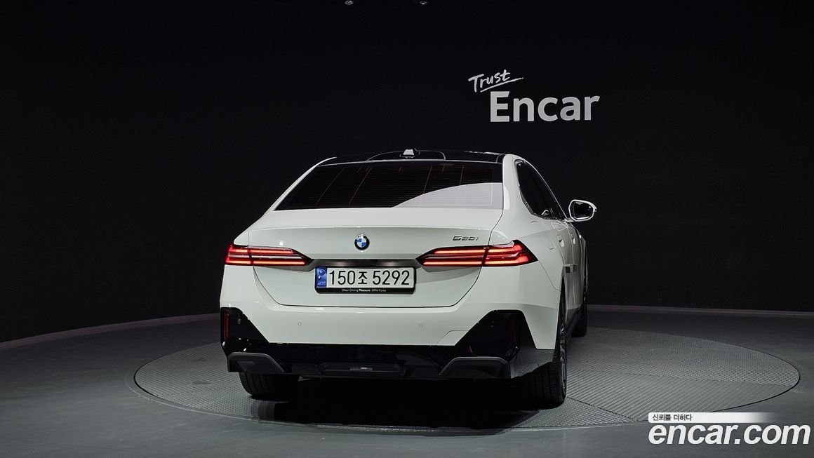 BMW 5-Series 520i M Sport, 2024