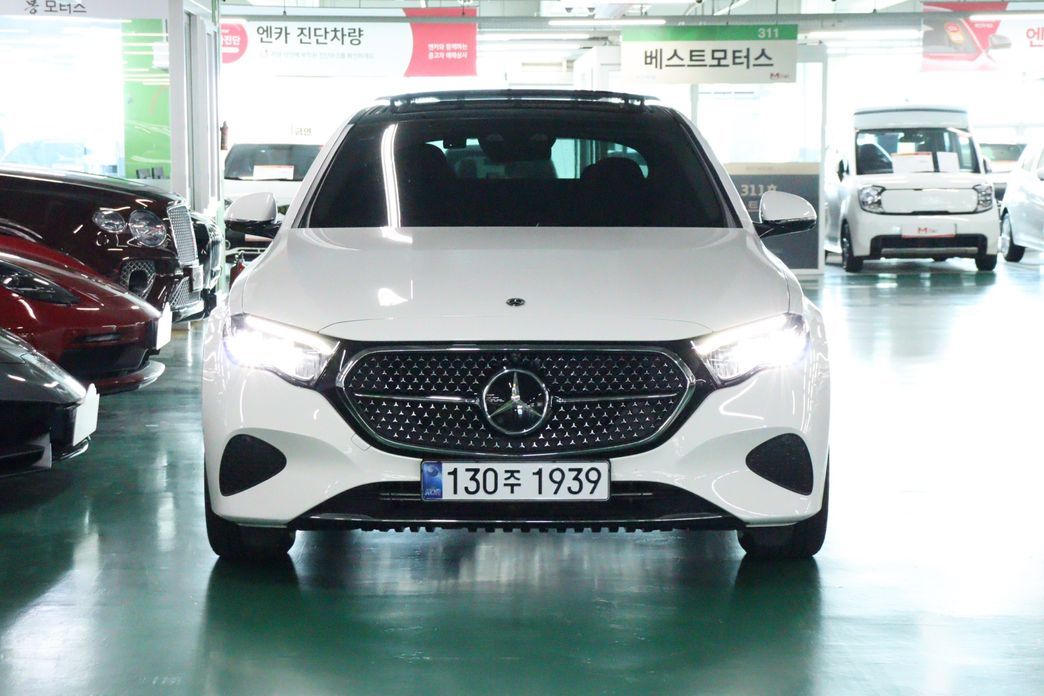 Mercedes-Benz E-Class E200 Avantgarde, 2024