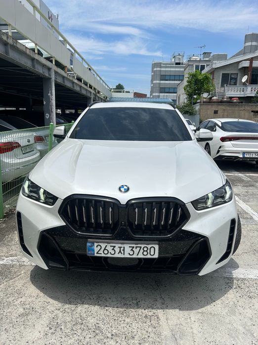 BMW X6 xDrive40i M Sport, 2024
