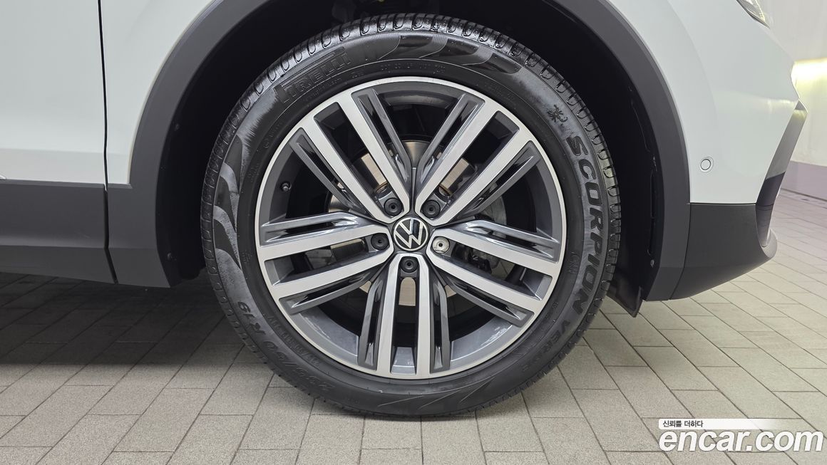 Volkswagen Tiguan 2.0 TDI Prestige, 2023