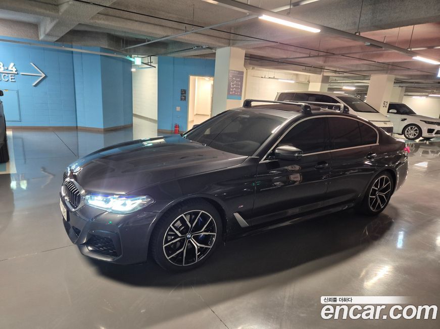 BMW 5-Series 530i xDrive M Sport Package, 2023