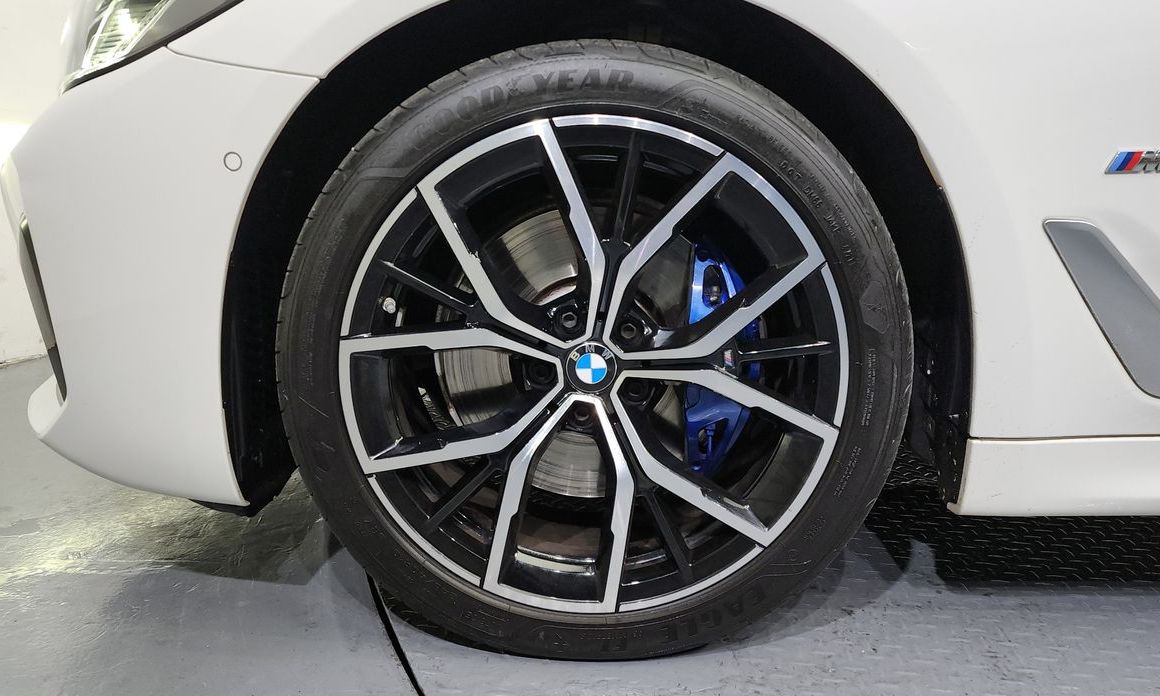 BMW 5-Series 530i M Sport Package, 2022