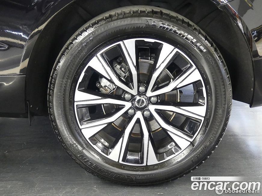 Volvo XC60 B5 Inscription, 2023