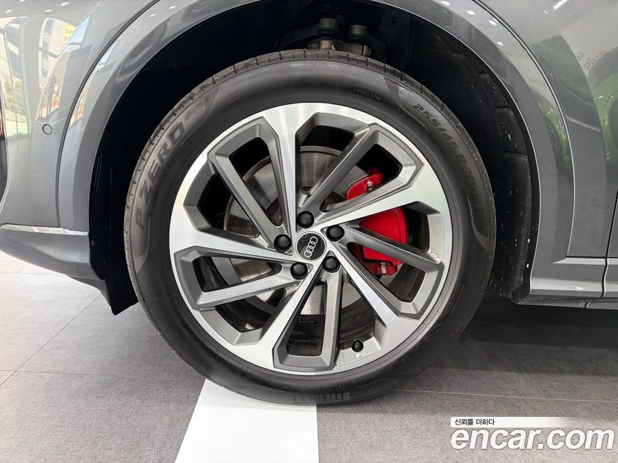 Audi Q5 40 TDI Quattro S Line Black Edition, 2025