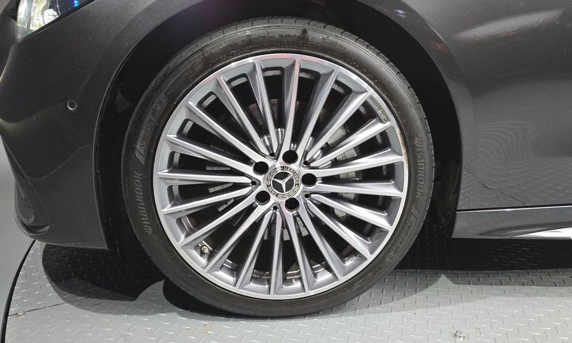 Mercedes-Benz C-Class C300 AMG Line, 2022