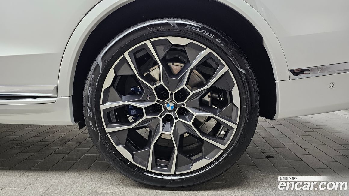 BMW X7 xDrive 40i M Sport 6STR, 2024