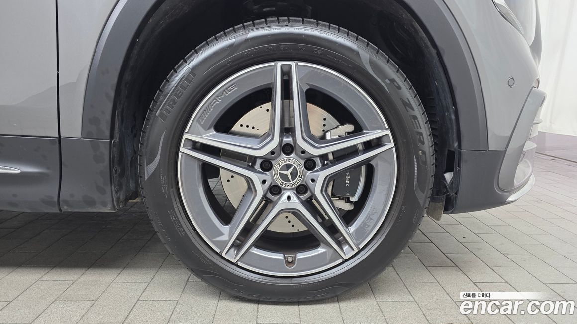 Mercedes-Benz GLB-Class GLB250 4MATIC, 2025