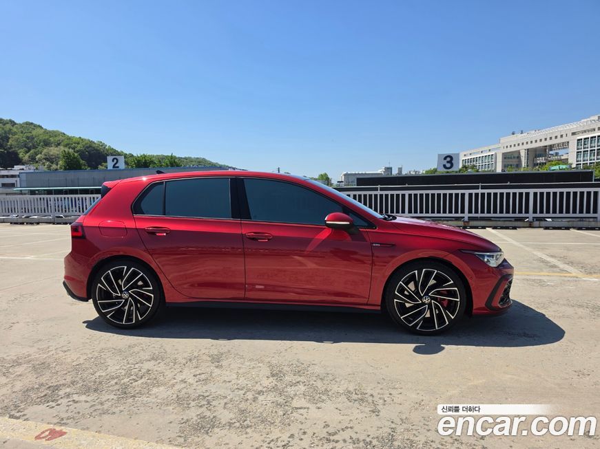 Volkswagen Golf 2.0 GTI, 2024