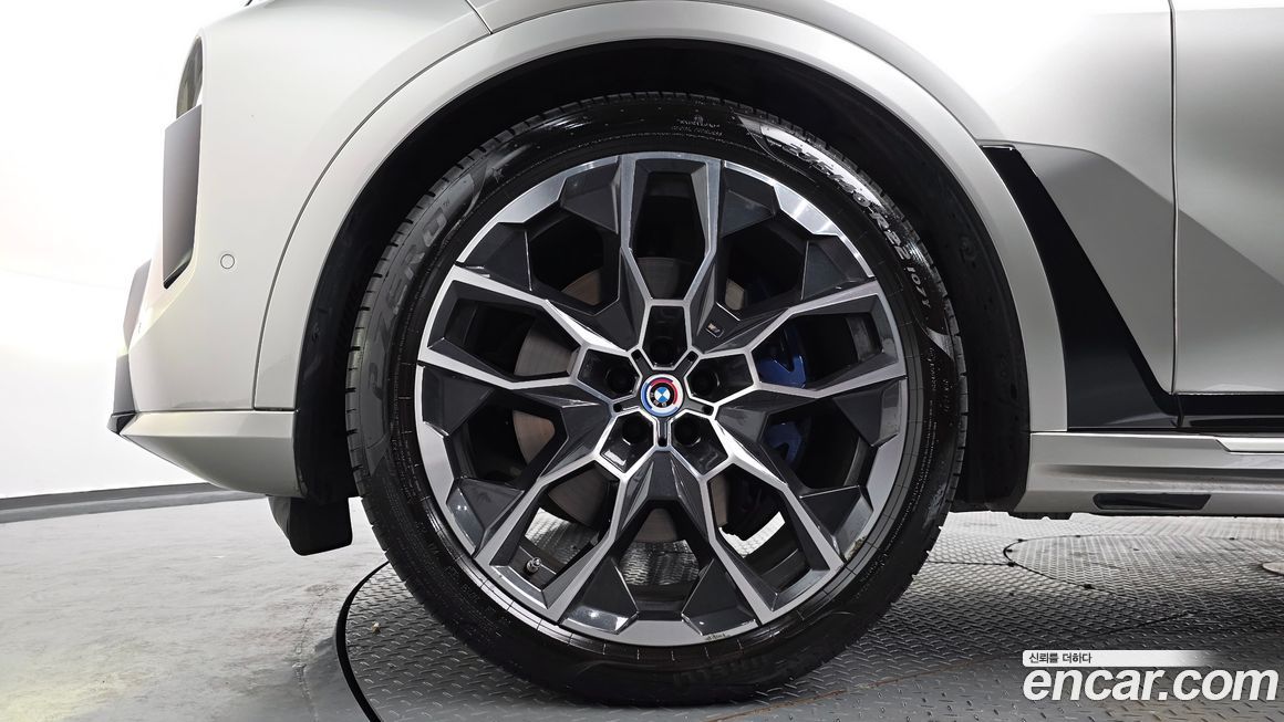 BMW X7 xDrive 40i M Sport 7STR, 2025