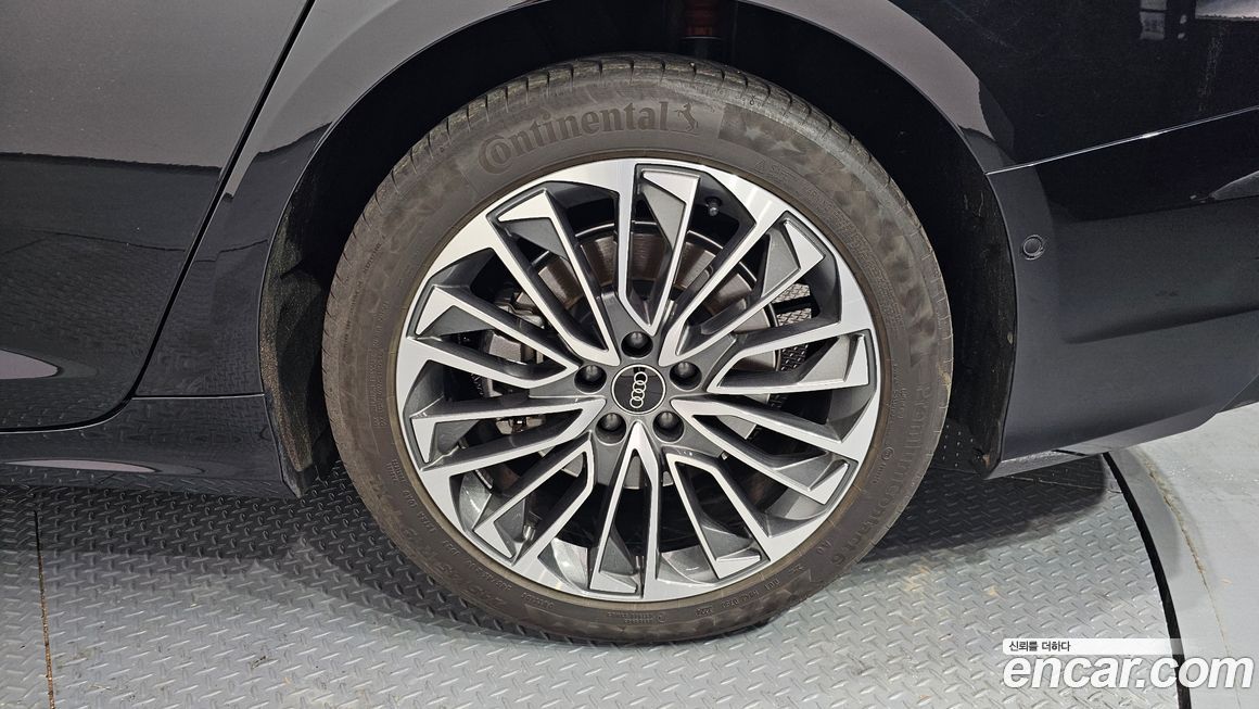 Audi A6 45 TFSI Quattro Premium, 2025