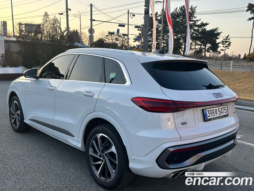 Audi Q5 40 TDI Quattro S Line, 2025