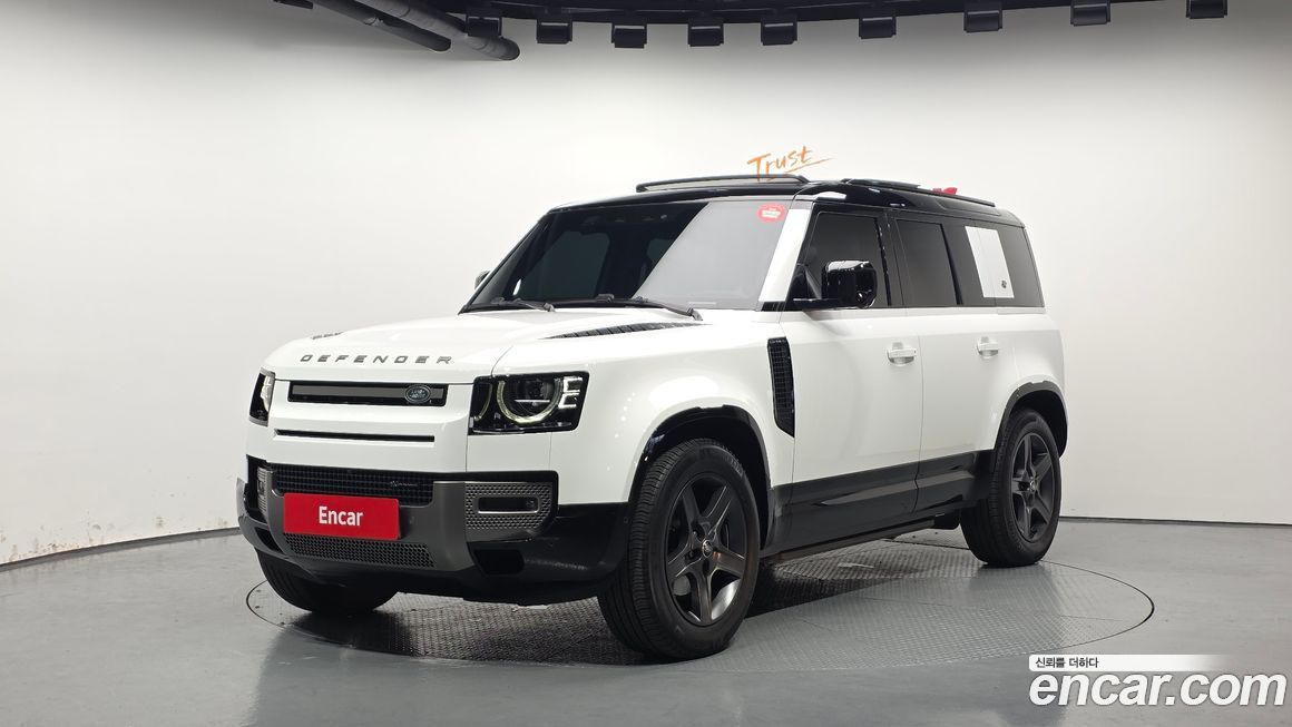 Land Rover Defender 110 P300 X-Dynamic SE, 2023