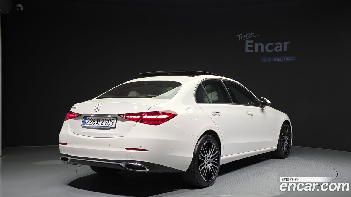 Mercedes-Benz C-Class C200 Avantgarde, 2025