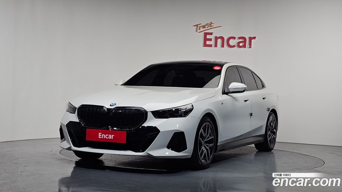 BMW 5-Series 520i M Sport, 2024