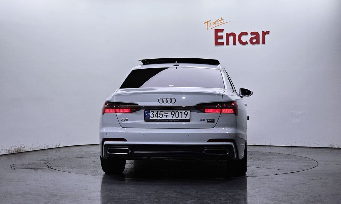 Audi A6 45 TFSI Quattro Premium, 2023