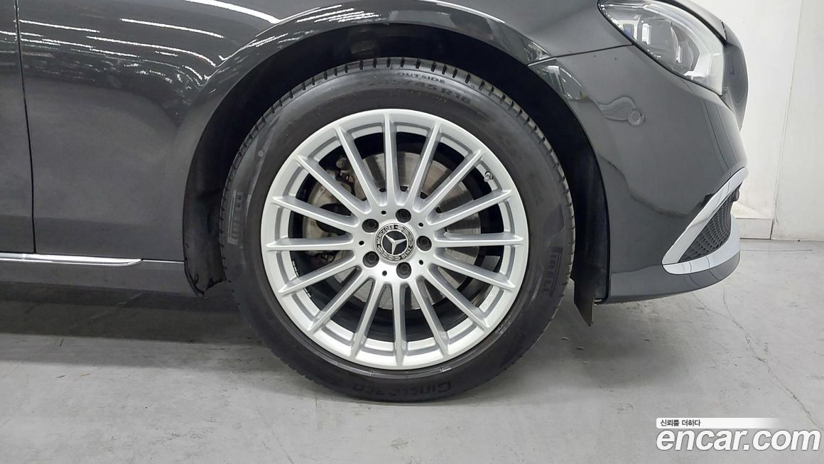 Mercedes-Benz E-Class E250 Exclusive, 2023