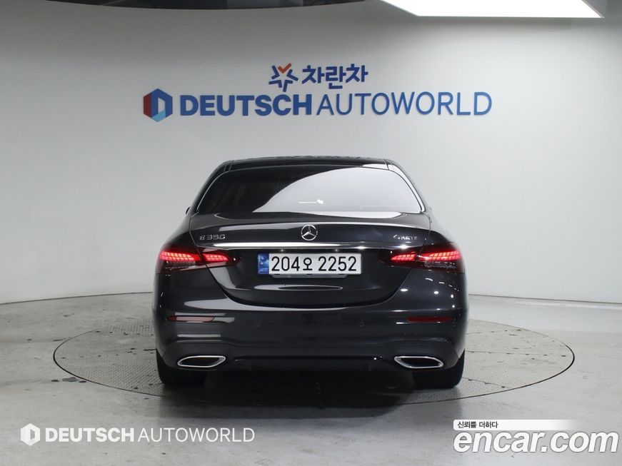 Mercedes-Benz E-Class E350 4MATIC AMG Line, 2023