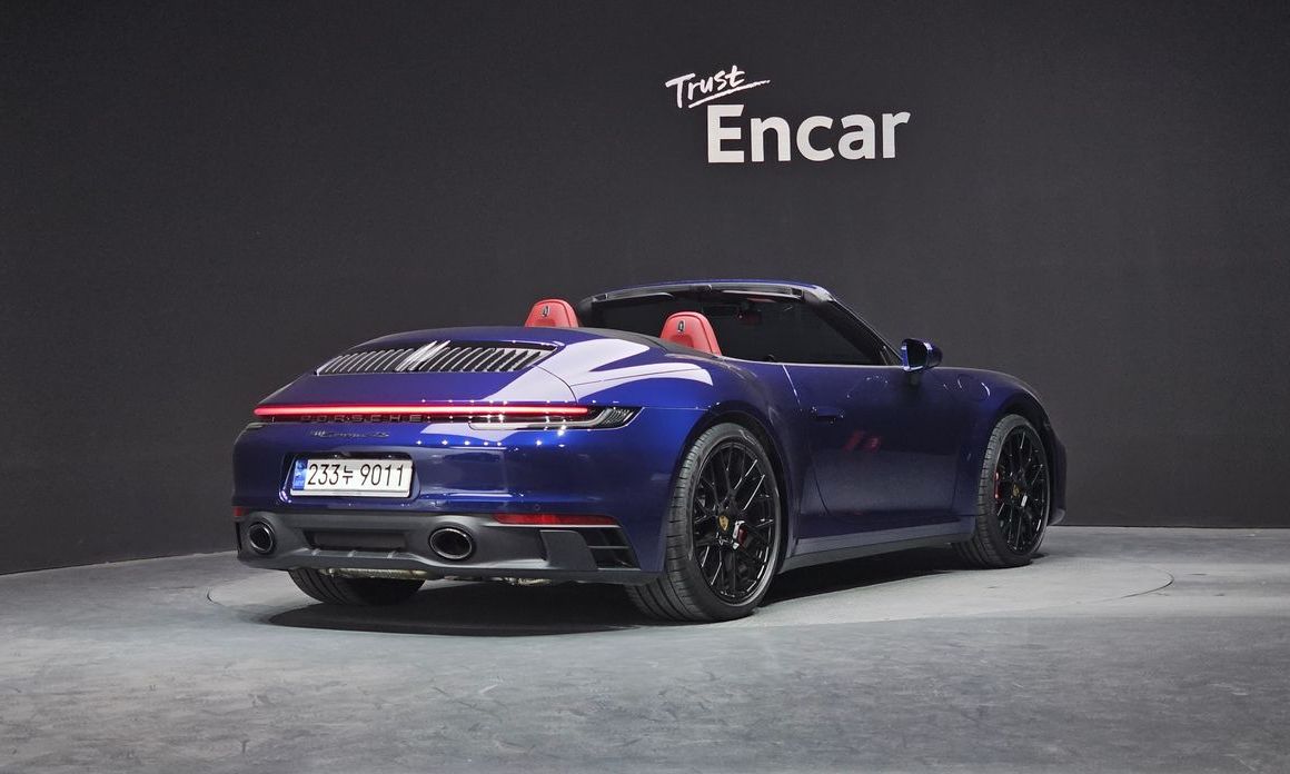 Porsche 911 Carrera GTS Cabriolet, 2023