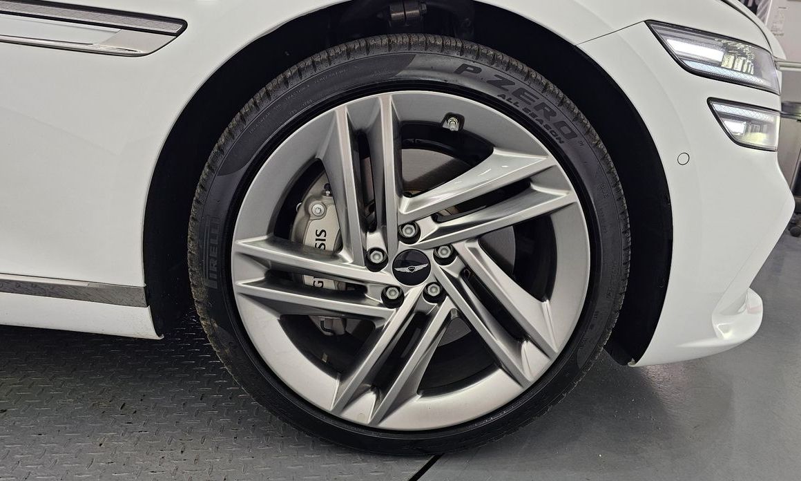 Genesis G80 Gasoline 2.5 Turbo AWD, 2025