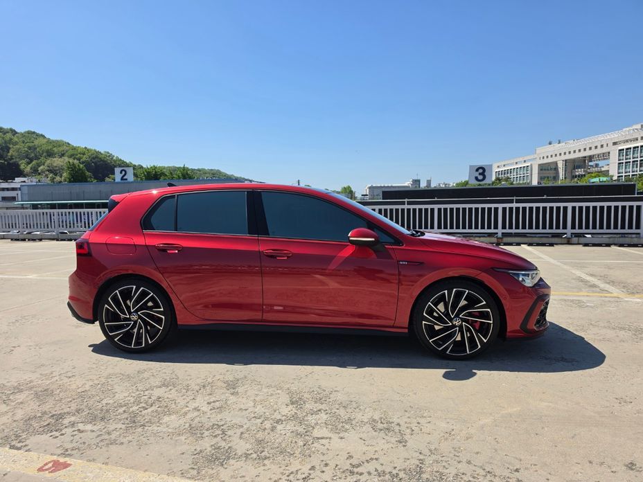 Volkswagen Golf 2.0 GTI, 2024