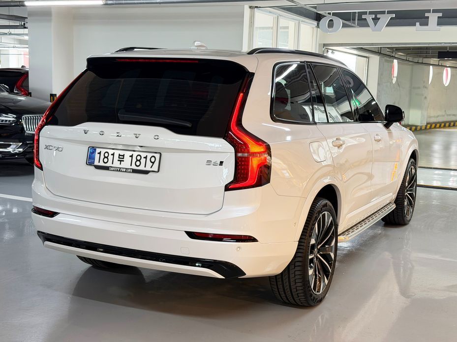 Volvo XC90 B6 Ultra Bright, 2025