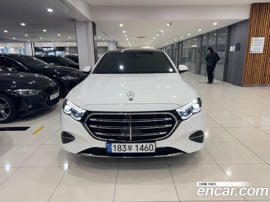 Mercedes-Benz E-Class E300 4MATIC Exclusive, 2024