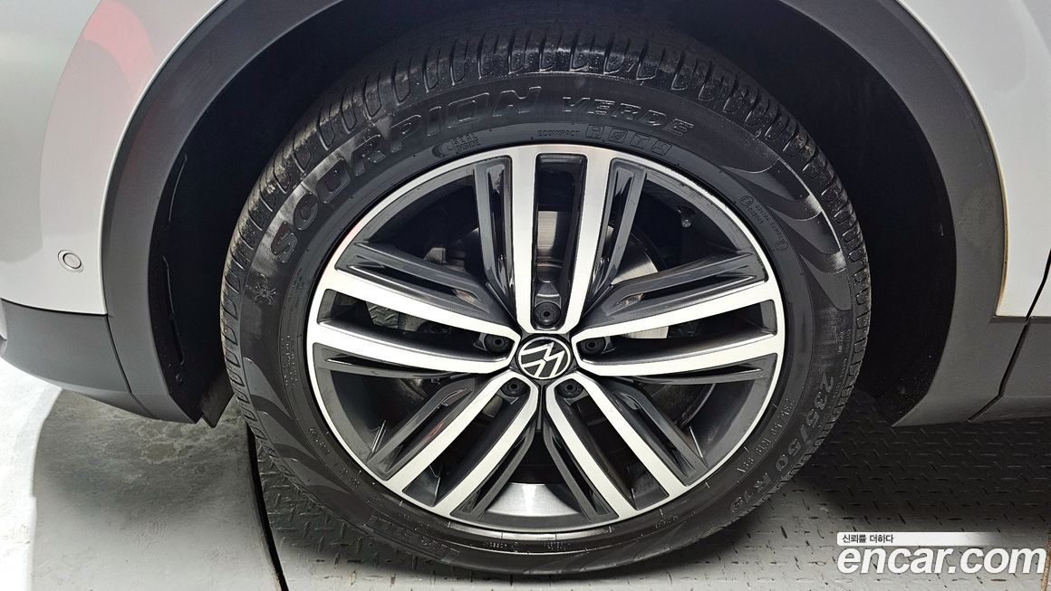 Volkswagen Tiguan 2.0 TDI Prestige, 2023