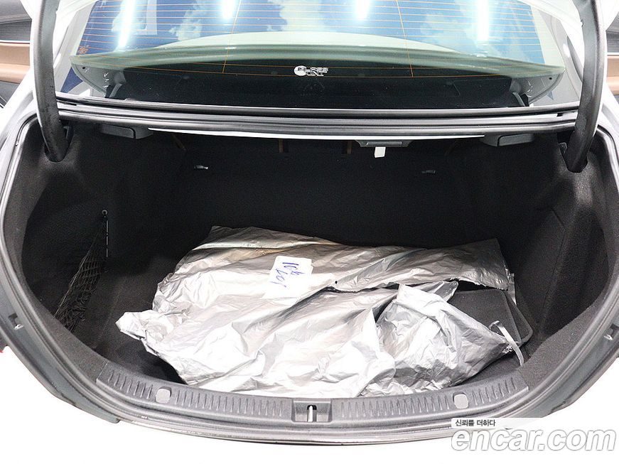 Mercedes-Benz E-Class E250 AMG Line, 2023