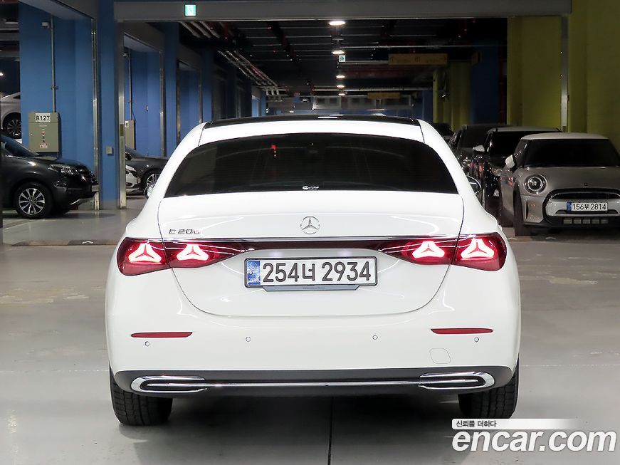 Mercedes-Benz E-Class E200 Avantgarde, 2024