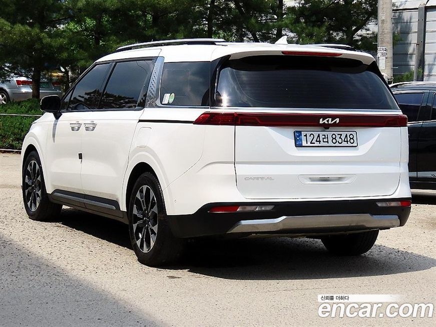 Kia Carnival 9-Seater Signature, 2023