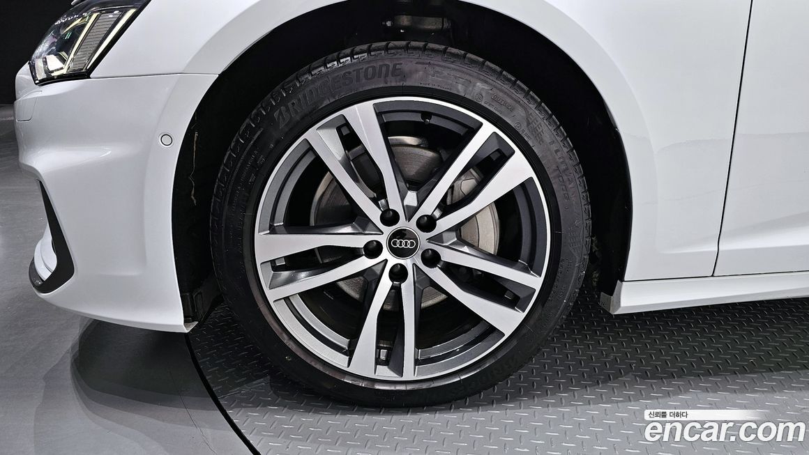 Audi A6 45 TFSI Premium, 2022