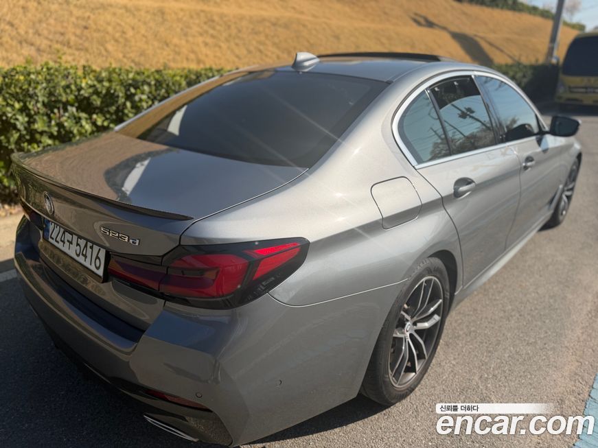 BMW 5-Series 523d M Sport, 2023