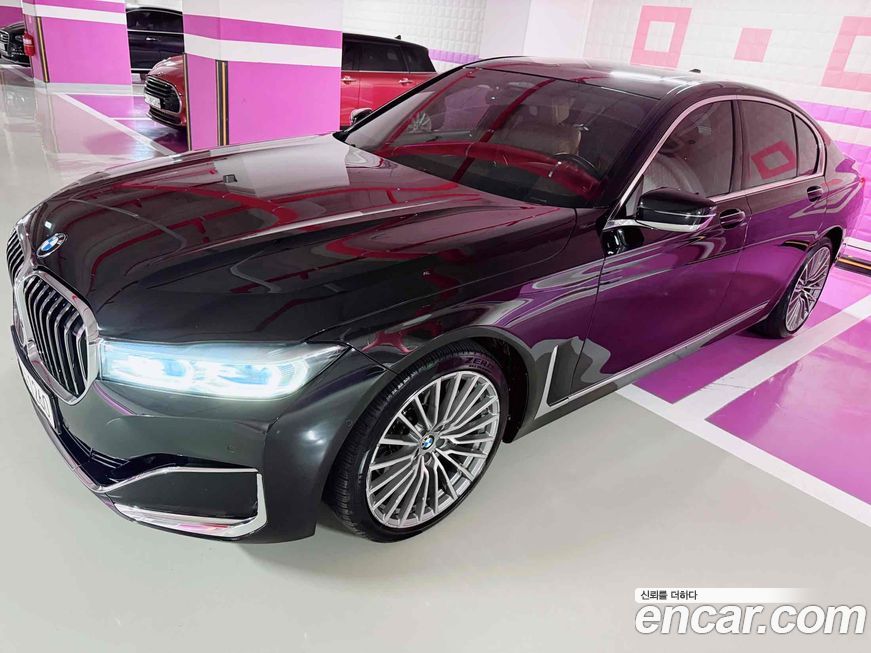 BMW 7-Series 740i Design Pure Excellence, 2021
