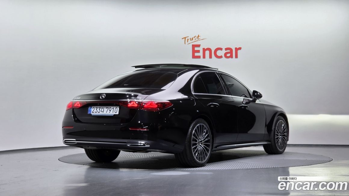 Mercedes-Benz E-Class E450 4MATIC, 2025