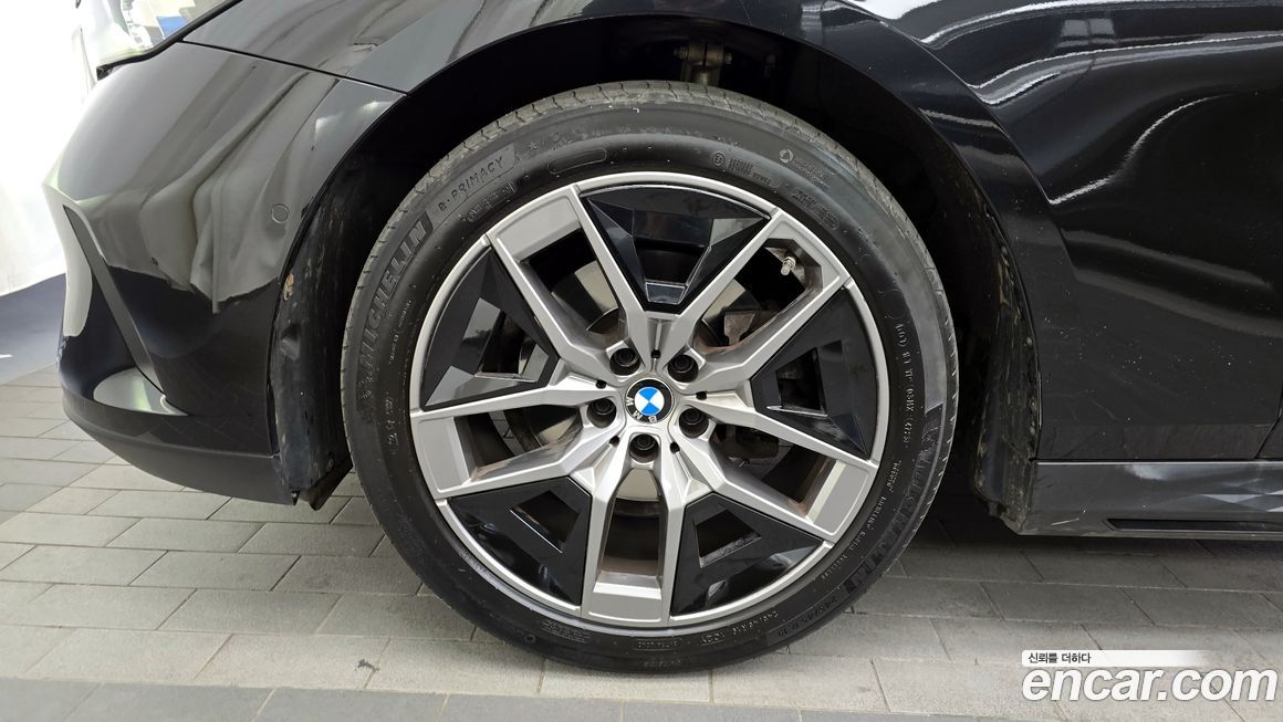 BMW 5-Series 520i, 2024