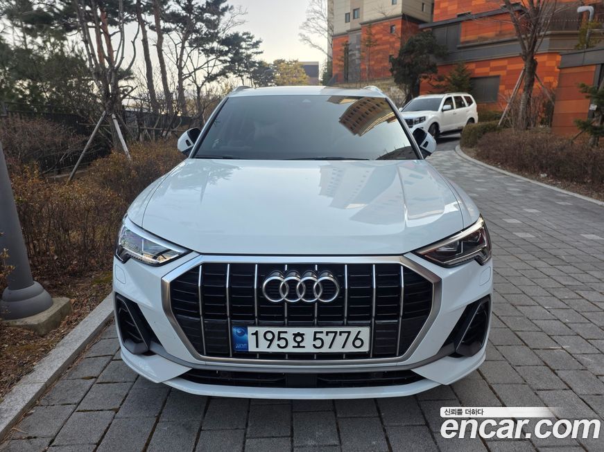 Audi Q3 35 TDI Premium, 2023
