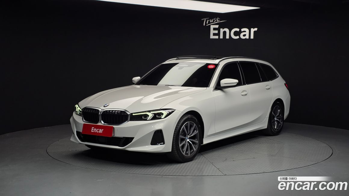 BMW 3-Series 320i Touring, 2024